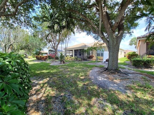 Building Photo - 12752 Coral Lakes Dr