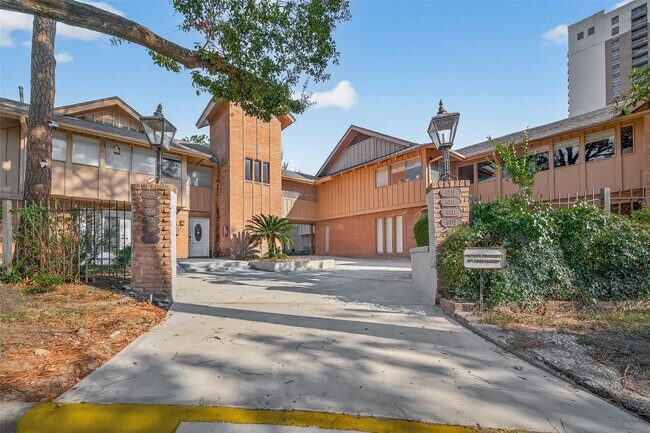 Primary Photo - 6307 Crab Orchard Rd