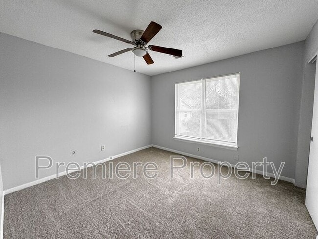 Building Photo - 11103 NW Player Dr