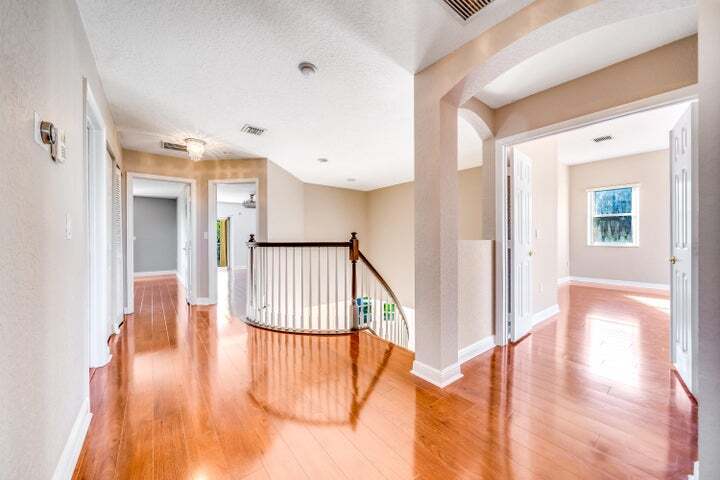 Building Photo - 2324 Simonson Dr