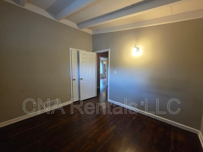 Building Photo - 3659 Ashwood Dr SE