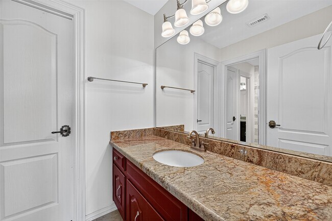 Building Photo - 1803 Cottage Landing Ln