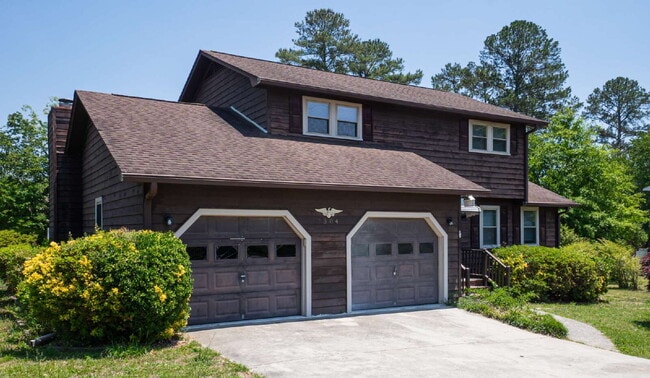 Building Photo - Now available! Renovated!