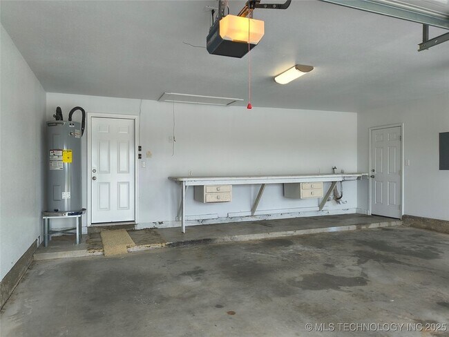 Building Photo - 16012 S Elwood Ave