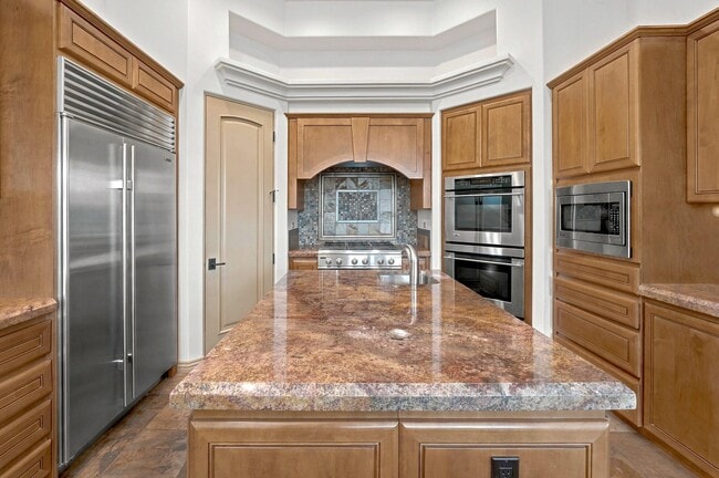 Building Photo - 76197 Via Volterra