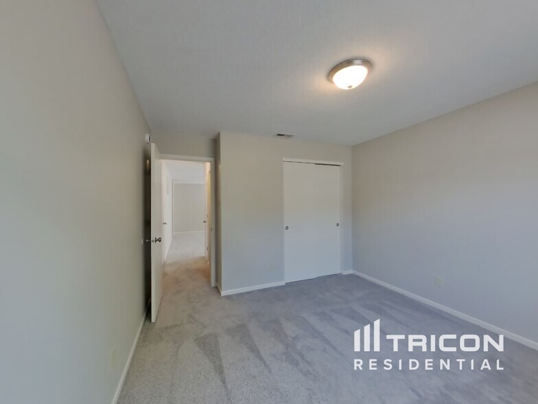 Building Photo - 3423 Summer Breeze Cir