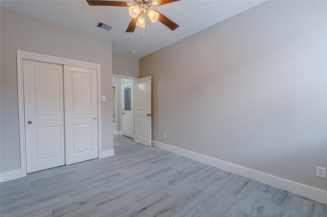 Building Photo - 5807 Cypress Mound Ct