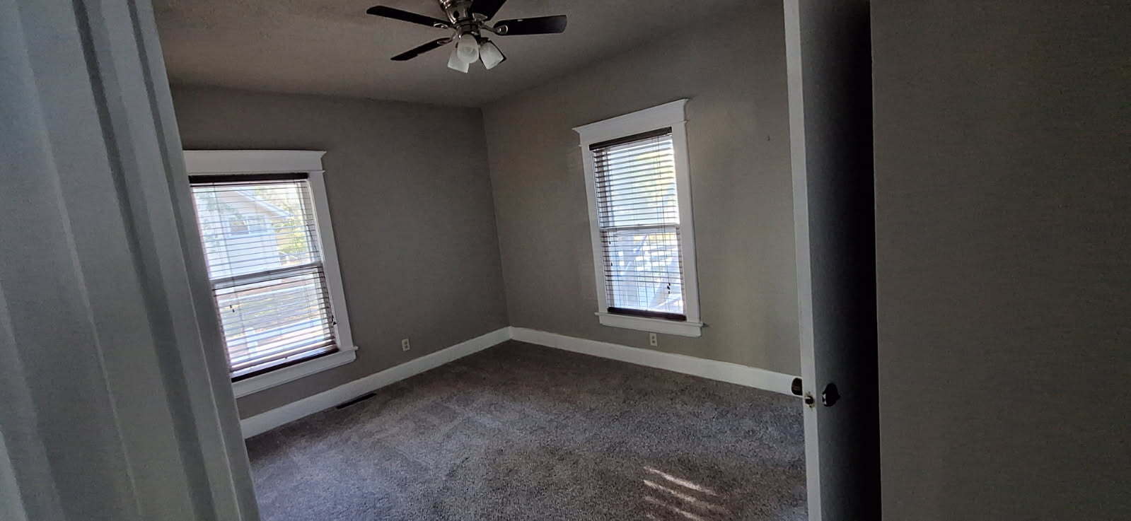 Master Bedroom - 216 NE Douglas St