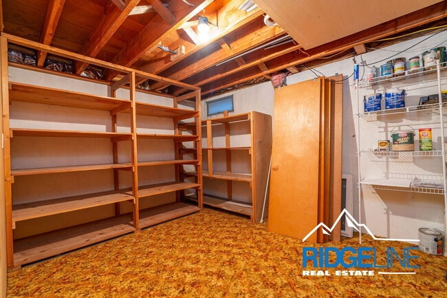 Building Photo - 204 19th Ave NW