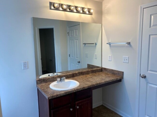 Building Photo - 1630 Tigris Ct