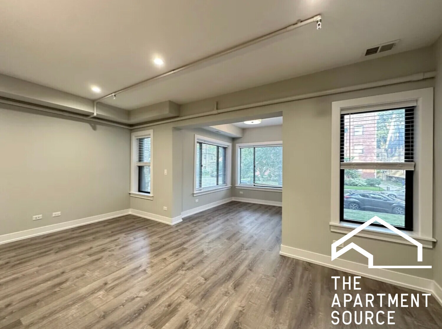 Building Photo - 1143 Maple Ave
