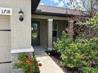 Building Photo - 2/2/1 in Celebration Pointe Ft. Pierce