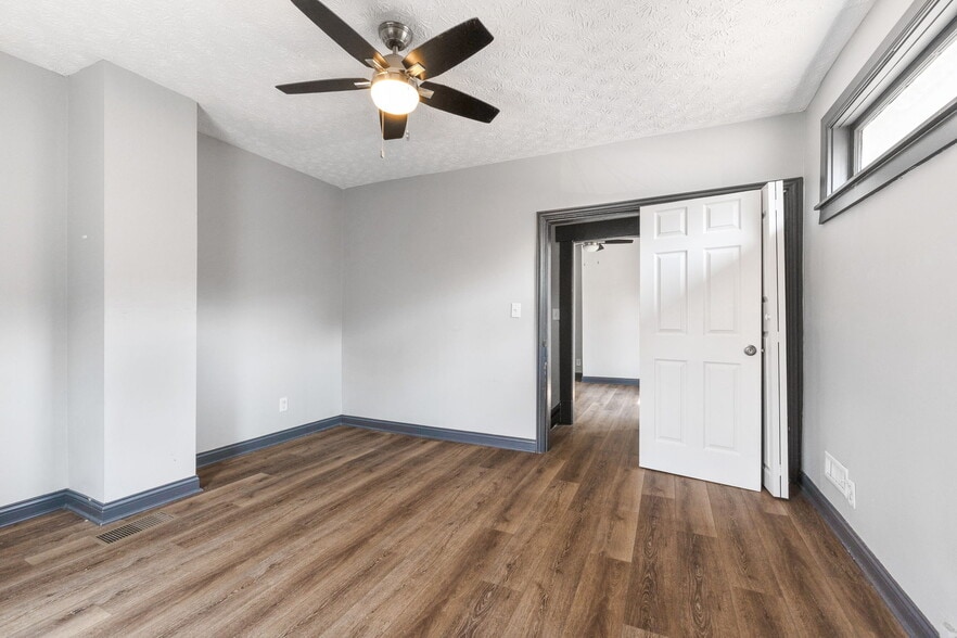 Building Photo - 957 Harrison Ave