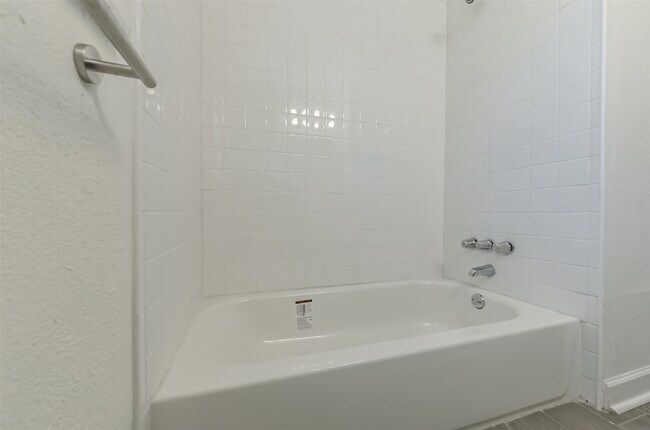 Building Photo - 8229 Carolwood Dr