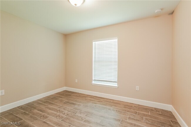 Building Photo - 2903 8th St W