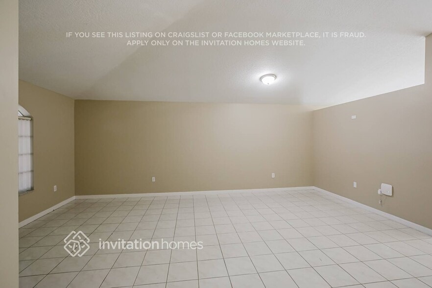 Building Photo - 17184 SW 143rd Pl