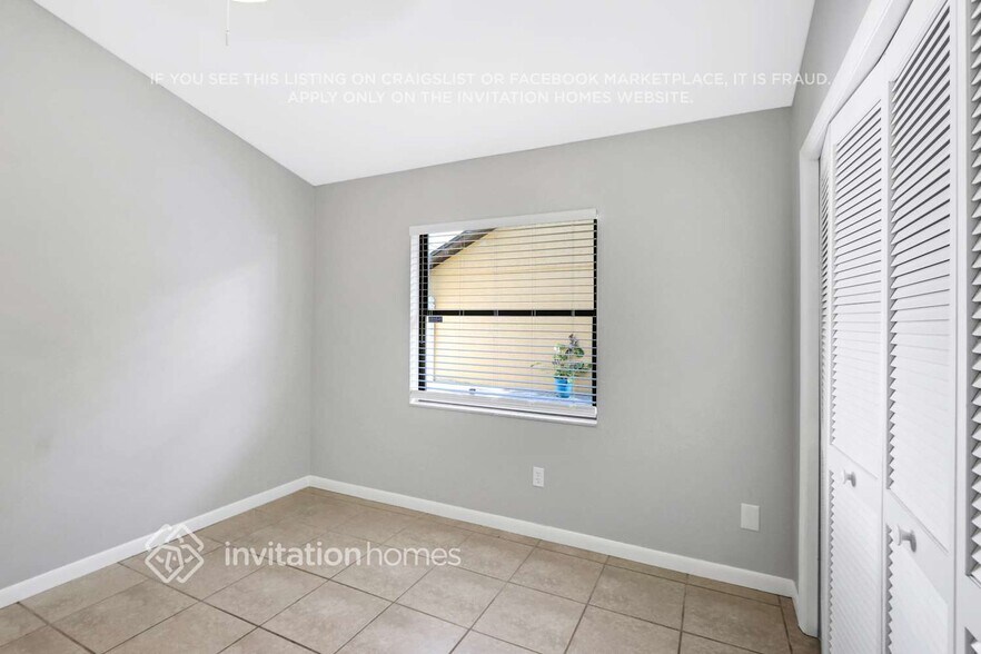 Building Photo - 11203 Shadybrook Dr