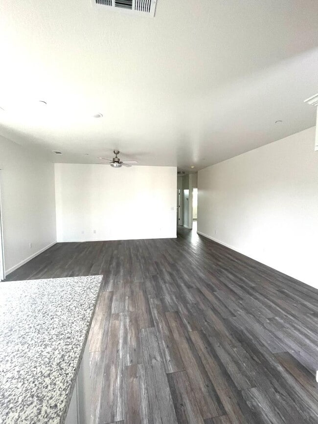 Building Photo - 3848 S Burke St