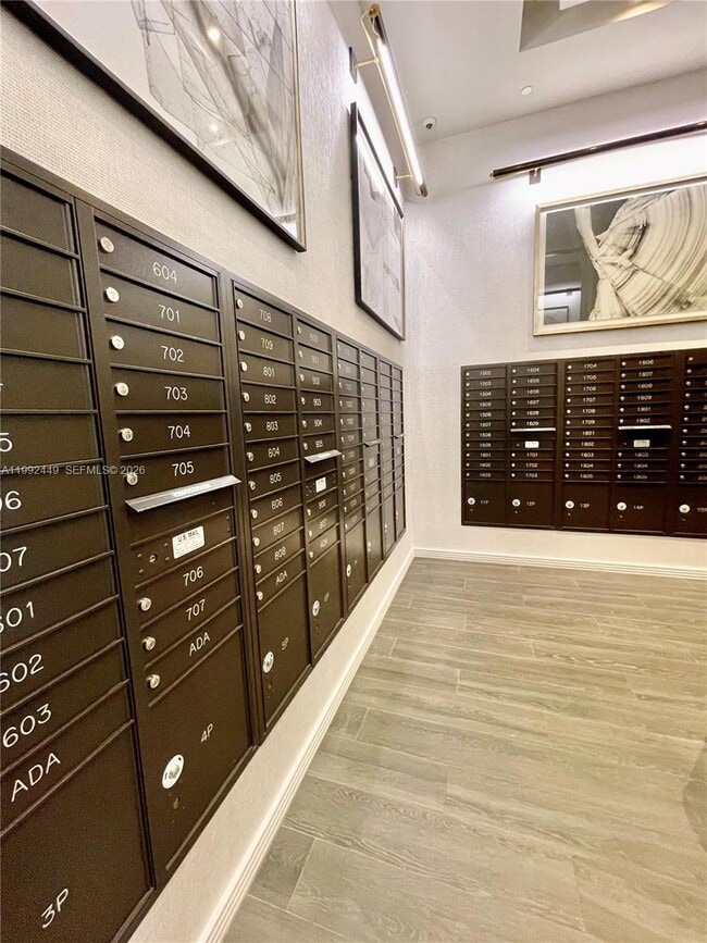 Building Photo - 2900 NE 7th Ave