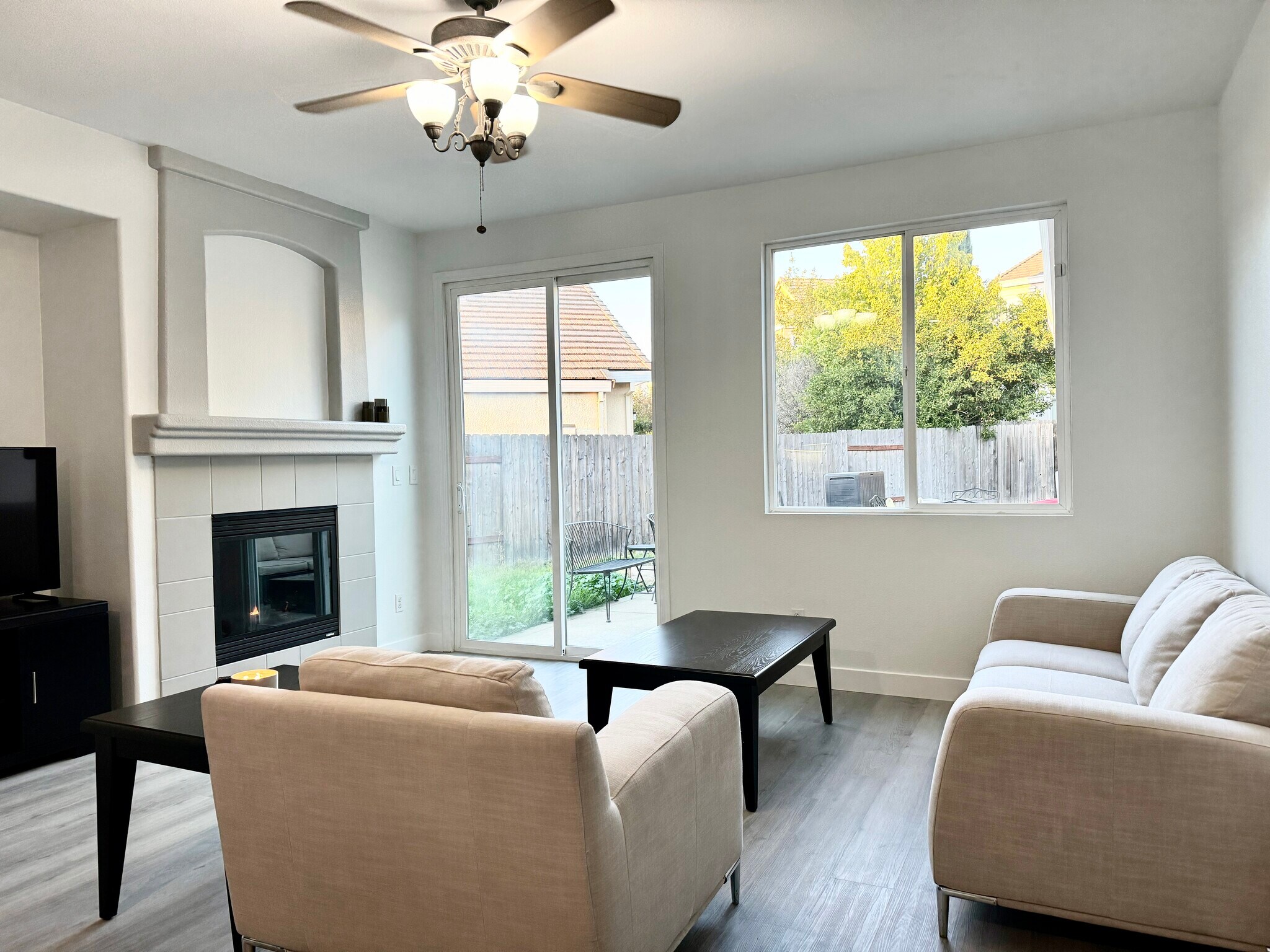 Building Photo - 3078 Tintorera Way