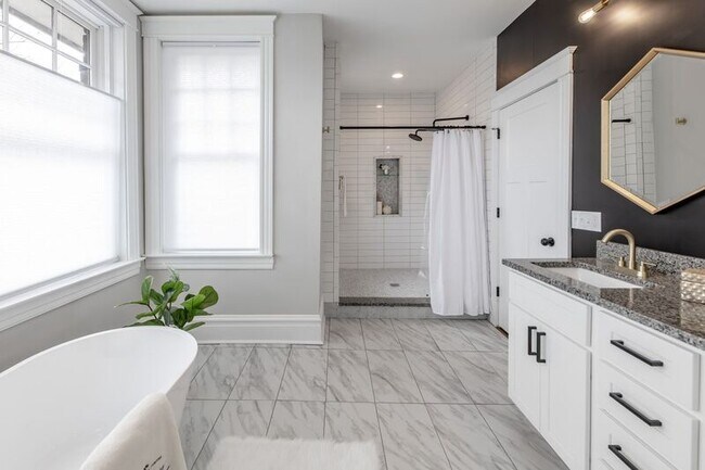 Building Photo - 4059 Shaw Blvd