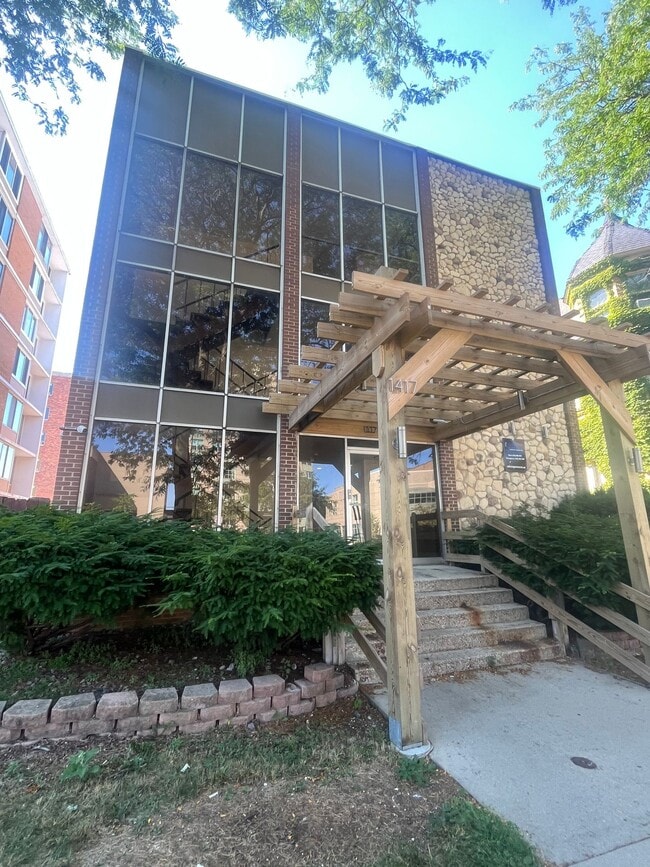 Building Photo - 1417 N. Prospect Avenue