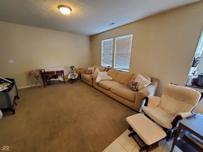 Building Photo - 1744 Cold Springs Dr