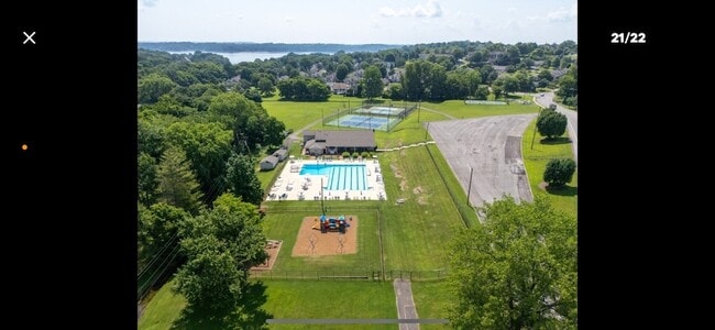 Building Photo - 104 Waterview Dr