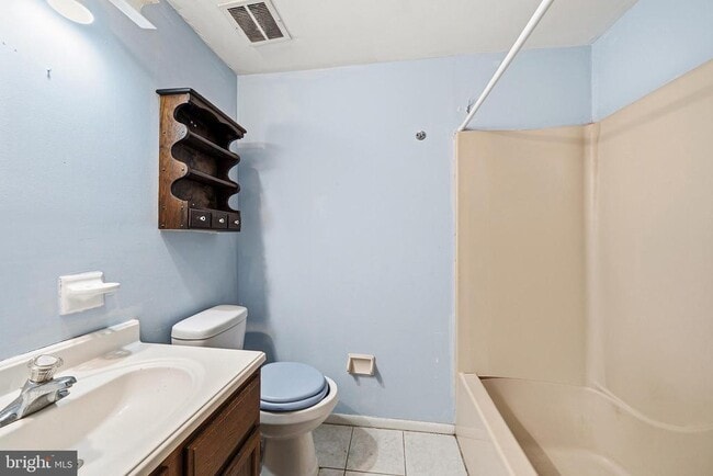 Building Photo - 507 E Airy St