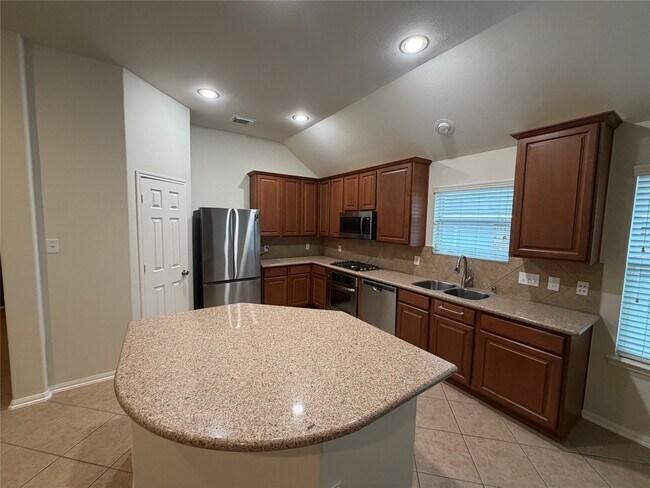 Building Photo - 31 W Spindle Tree Cir