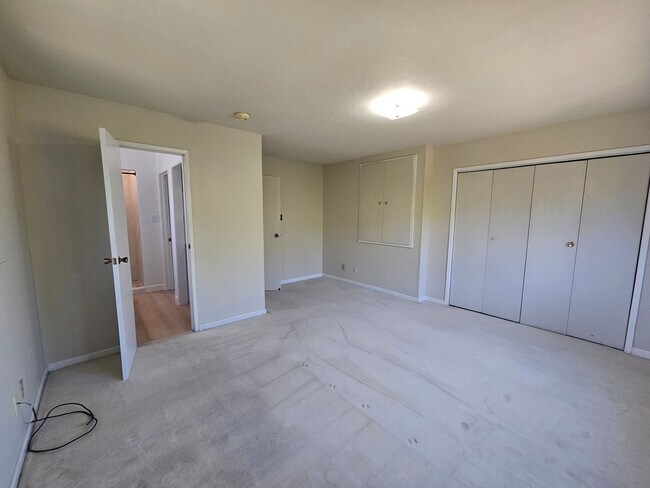 Building Photo - REGAL 4 Bed/3 Bath Home in FREMONT