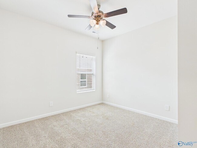 Building Photo - 112 Betty Williams Dr