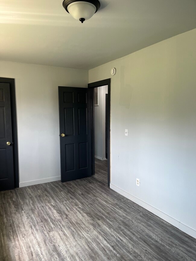 Building Photo - 1306 Cleveland-