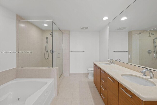 Building Photo - 50 Biscayne Blvd