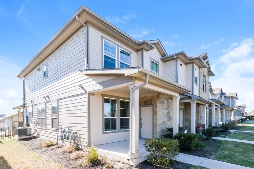 Building Photo - 415 N Heatherwilde Blvd