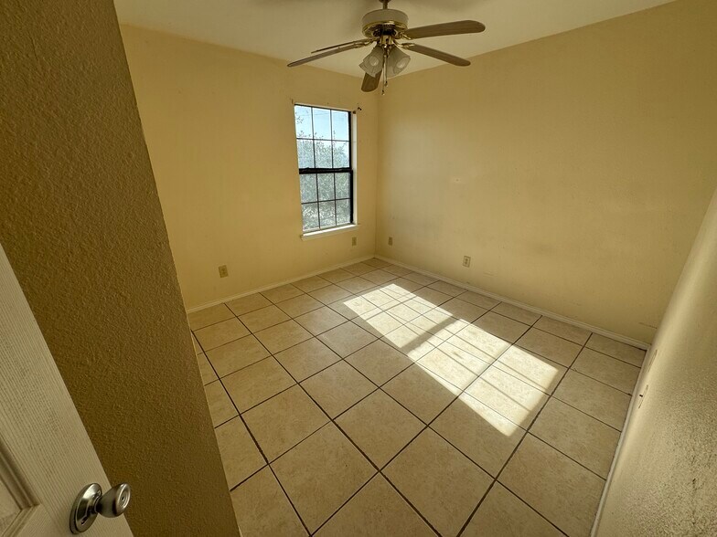 Building Photo - 3101 Barrios St