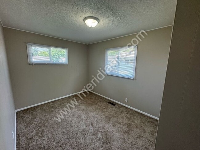 Building Photo - 1154 Melbourne Dr