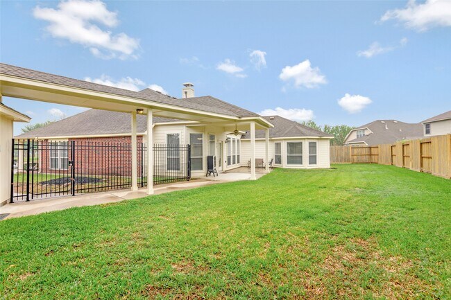 Building Photo - 26819 Shoal Hollow Ct