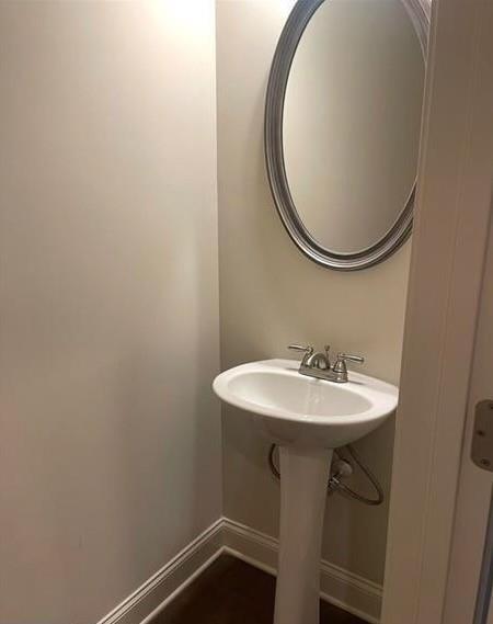 Building Photo - 20 Holdings Dr