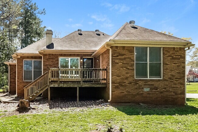 Building Photo - 3017 Teresa Ave