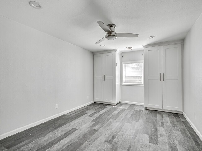 Building Photo - Beautiful Home Just Minutes from the OU Campus!