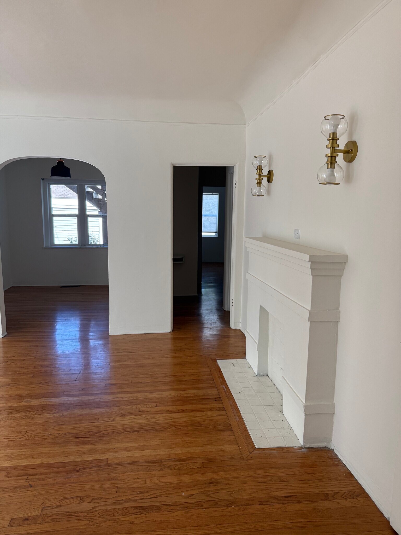 Building Photo - 2023 Talmadge St