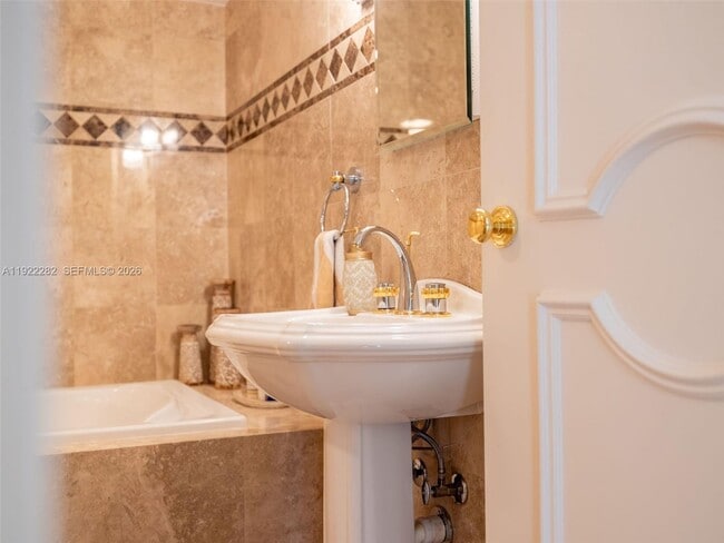 Building Photo - 3200 S Ocean Blvd