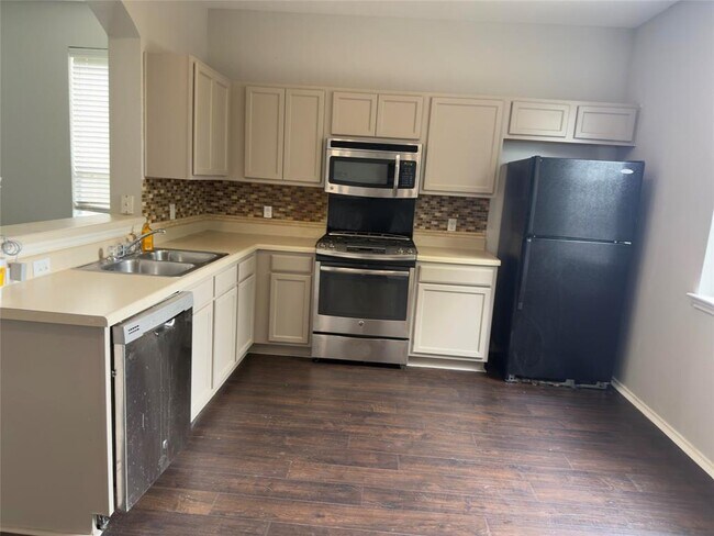 Building Photo - 14516 Charles Dickens Dr