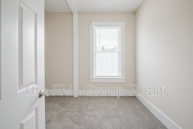 Building Photo - 1145 Farmer St