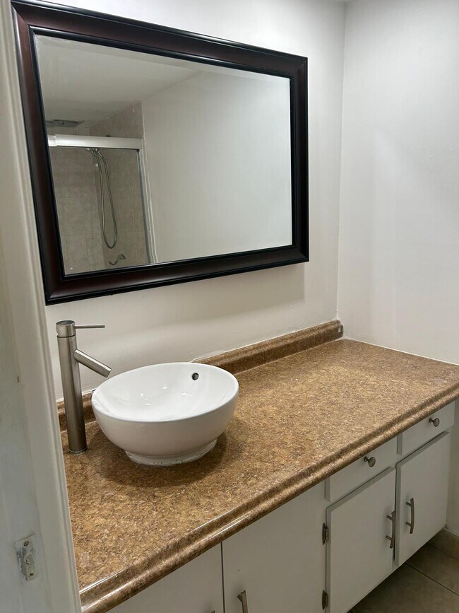Building Photo - 2661 S Course Dr