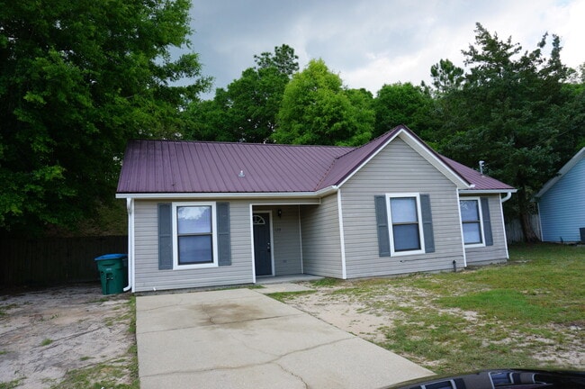 Building Photo - 129 Oak Terrace Dr