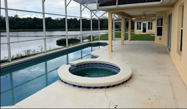 Building Photo - 3137 Riachuelo Ln