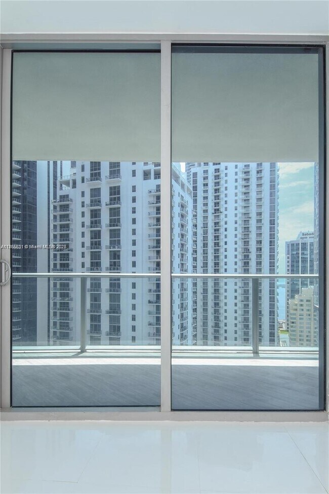 Building Photo - 1100 S Miami Ave