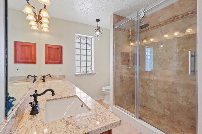 Building Photo - 13622 Wimbledon Oaks Dr